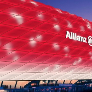 爱游戏赛事中心-西甲赛季中段，落后球队加紧追赶领先者，西甲联赛最后几名降级